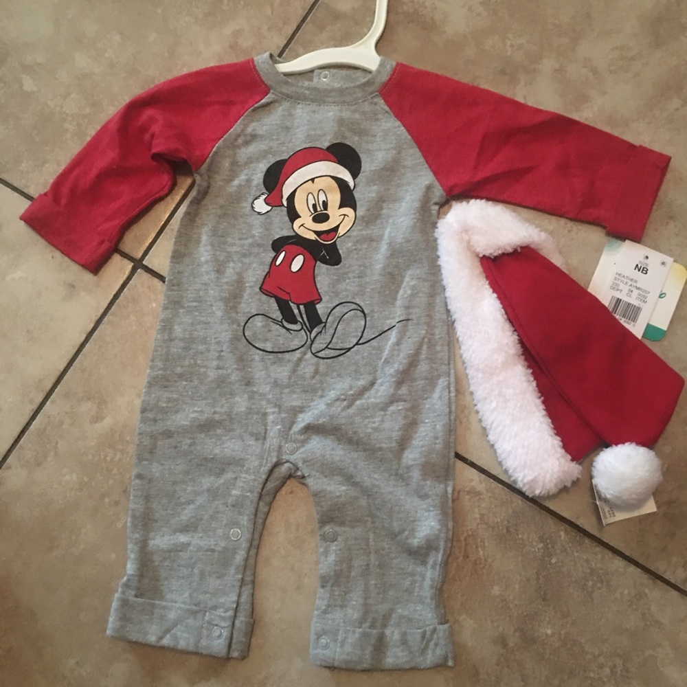 Disney two piece Christmas set